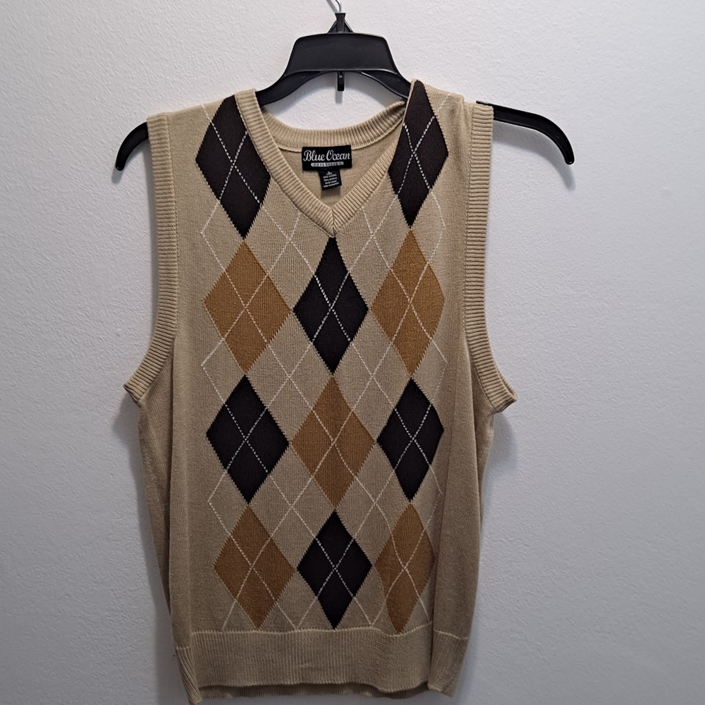 Beige argyle vest